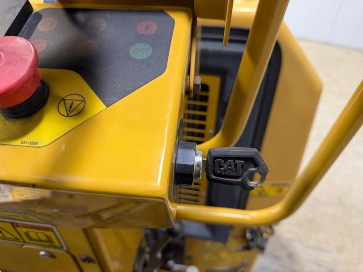 2019-caterpillar-cb1.7-image-23