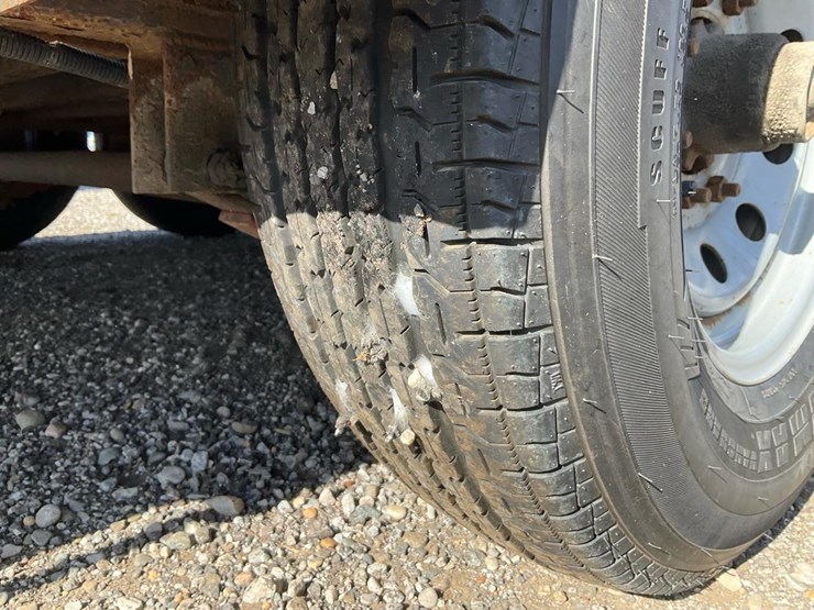 #2200-•-2015-ex-hauler-718t-tilt-trailer-image-17