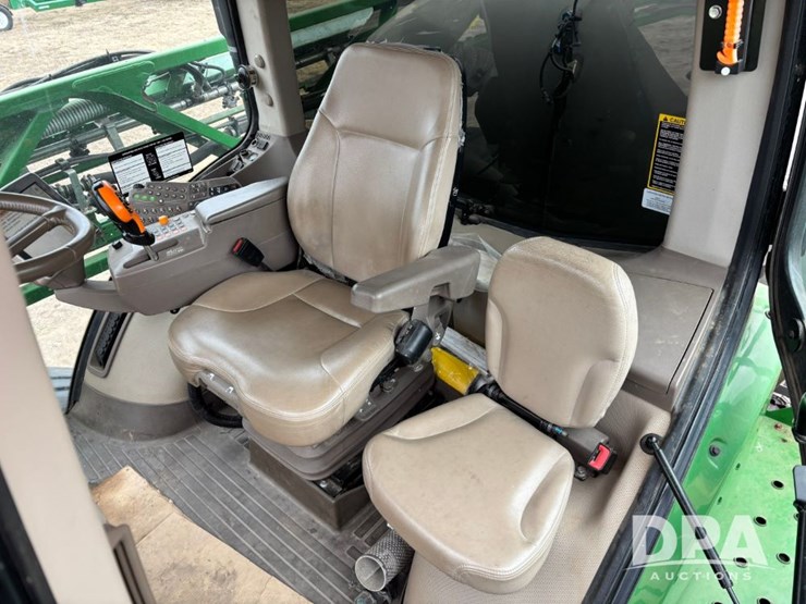 john-deere-r4045-image-124