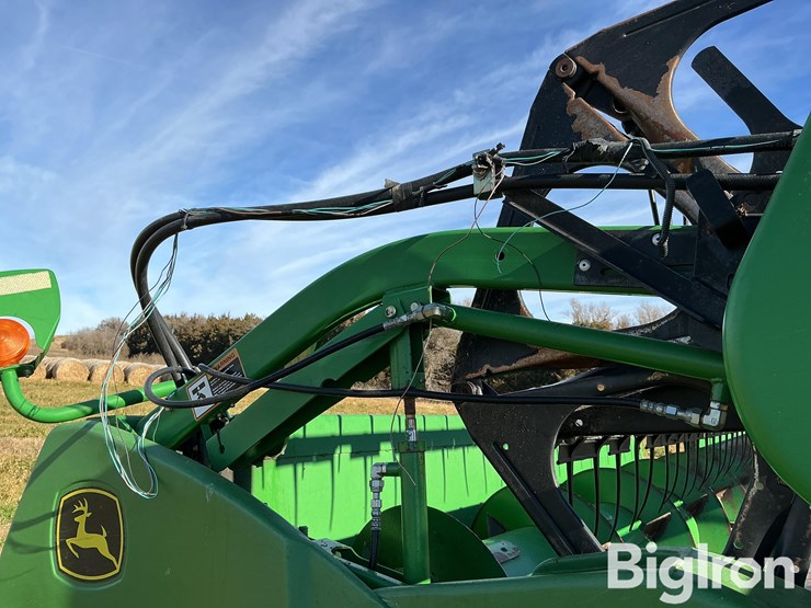 john-deere-630f-image-17