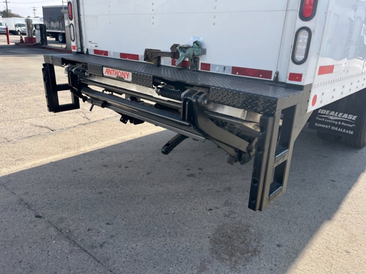 2019-international-durastar-4300-image-15