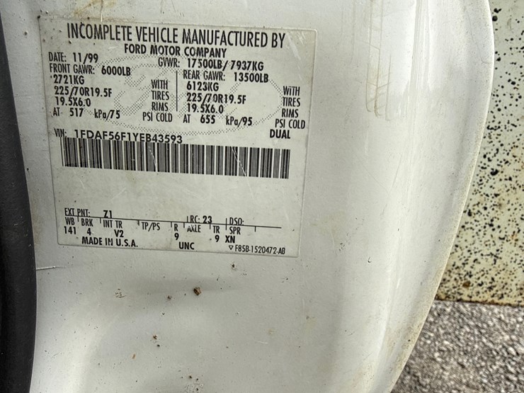 ford-f550-xl-image-28