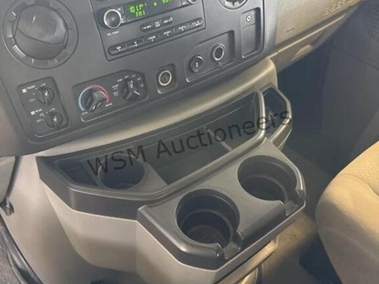 2009-ford-e350-image-22