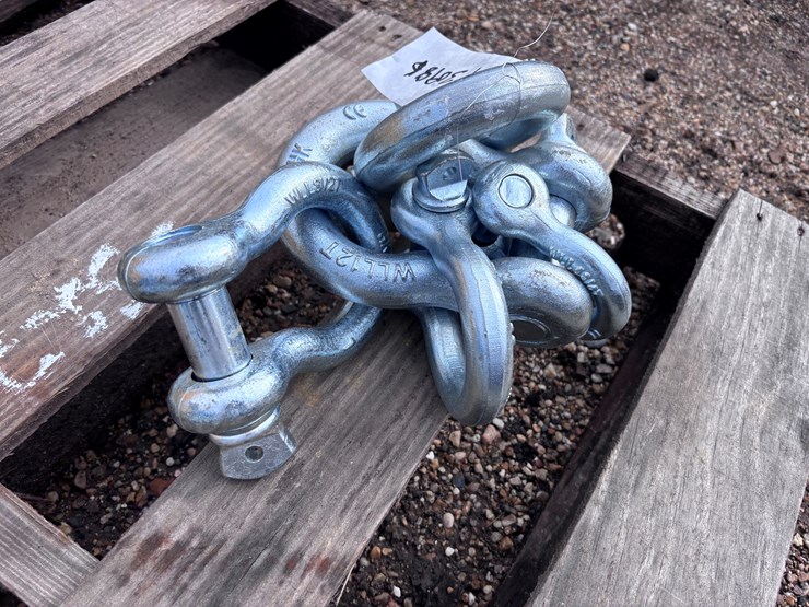 #3522-•-4-shackles-image-1
