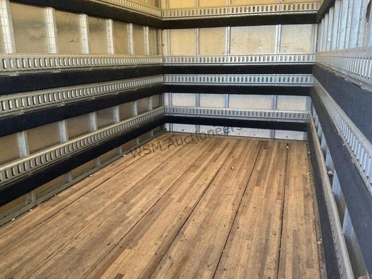 2015-chevrolet-express-3500-image-11