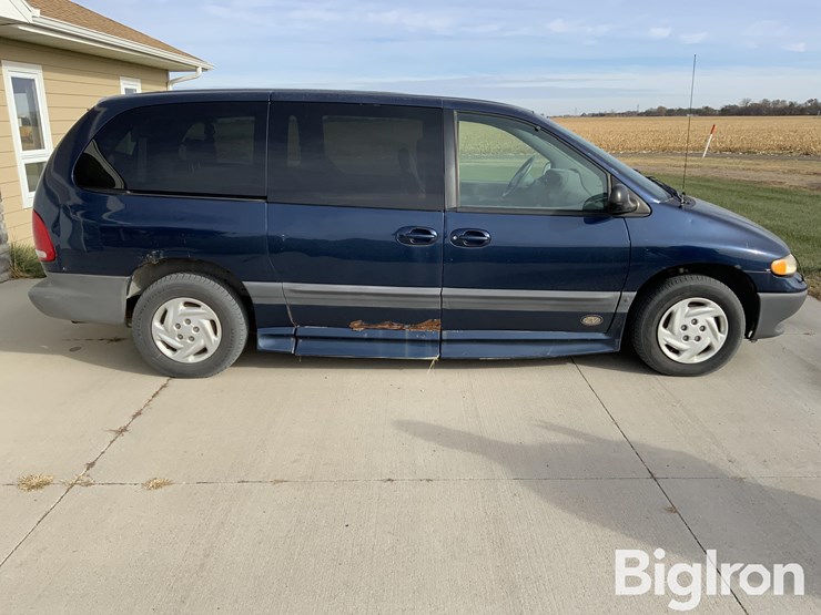 dodge-grand-caravan-se-image-4