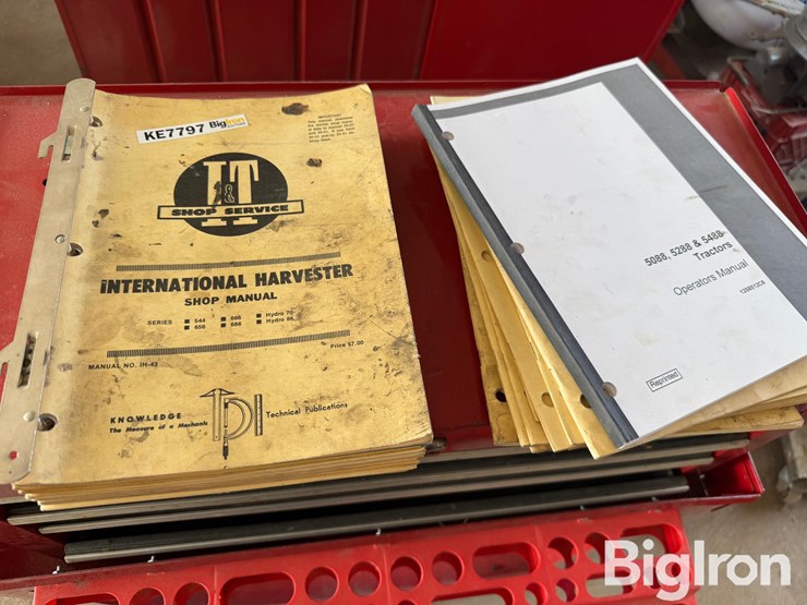 i&t-shop-service-international-parts-book-image-1