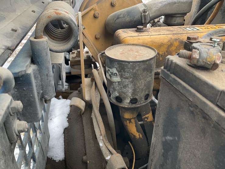 #1354-•-caterpillar-t80b-forklift-image-52