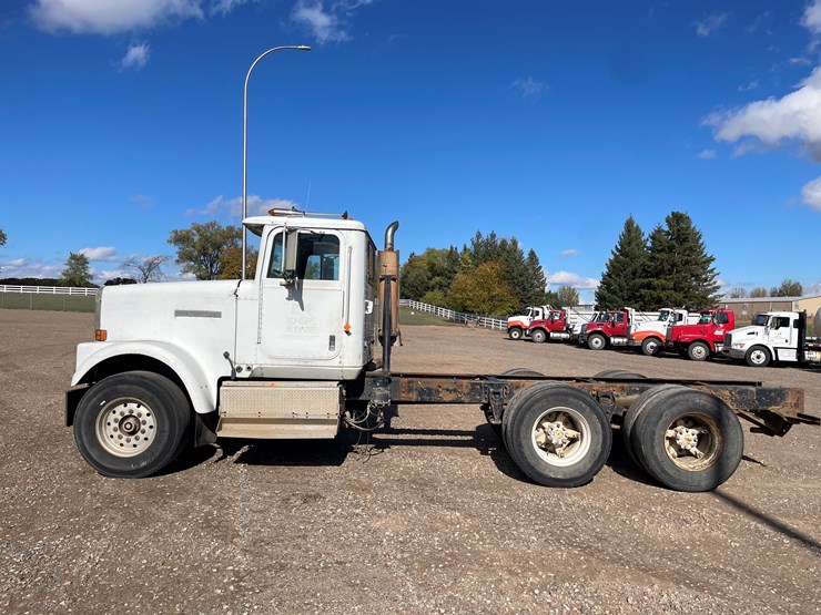 international-9300-image-2