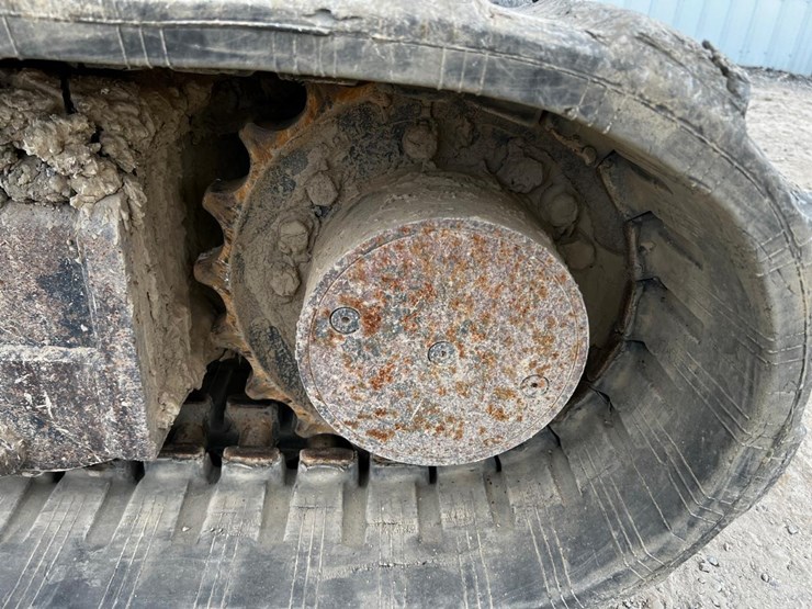 2010-john-deere-60d-image-18