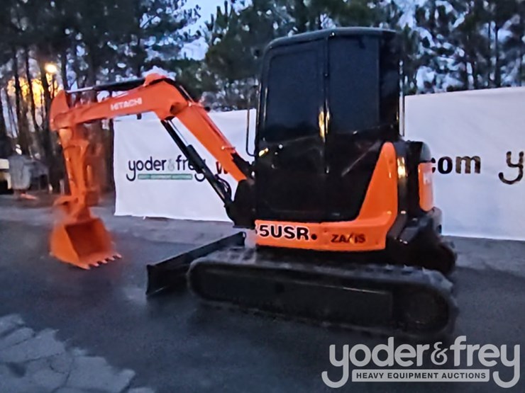 2016-hitachi-zx55u-5a-image-3