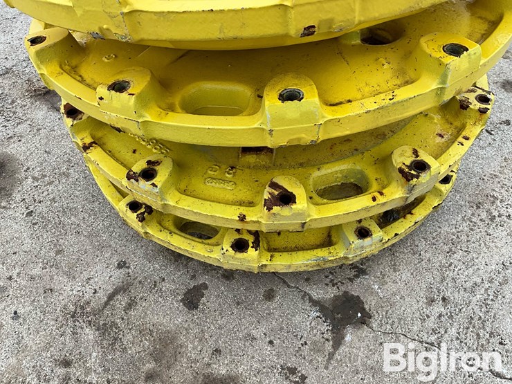 john-deere-34-image-13