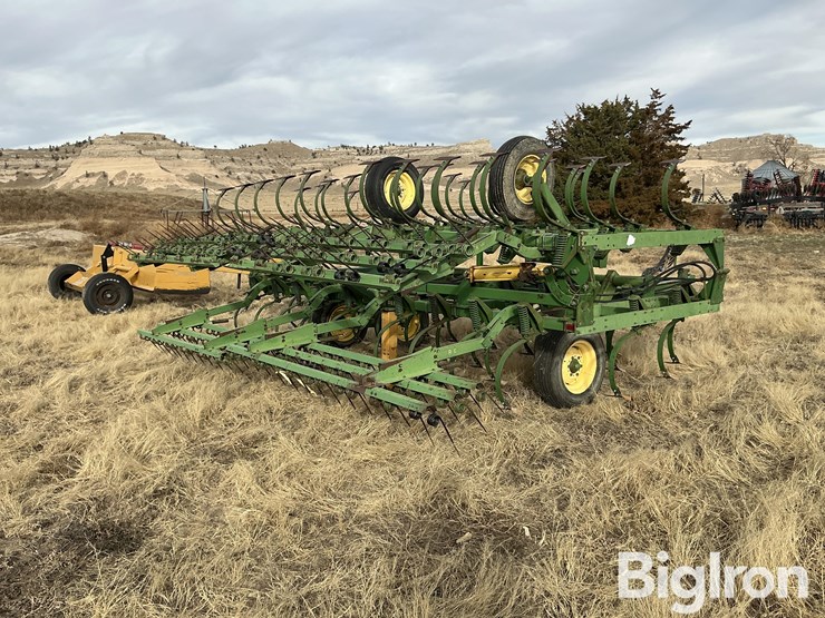 john-deere-1010-image-5