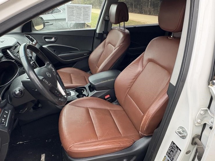 2014-hyundai-sante-fe-suv-image-9