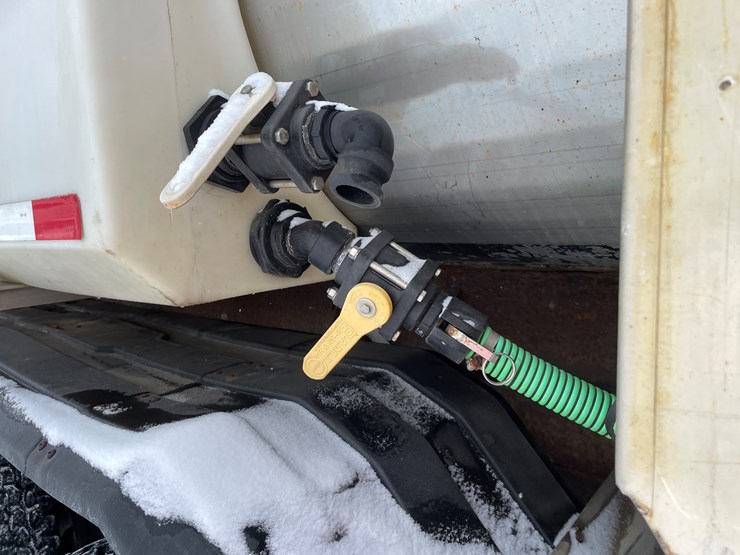 #1164-•-2004-sterling-plow-truck-(has-mn-title)-image-25