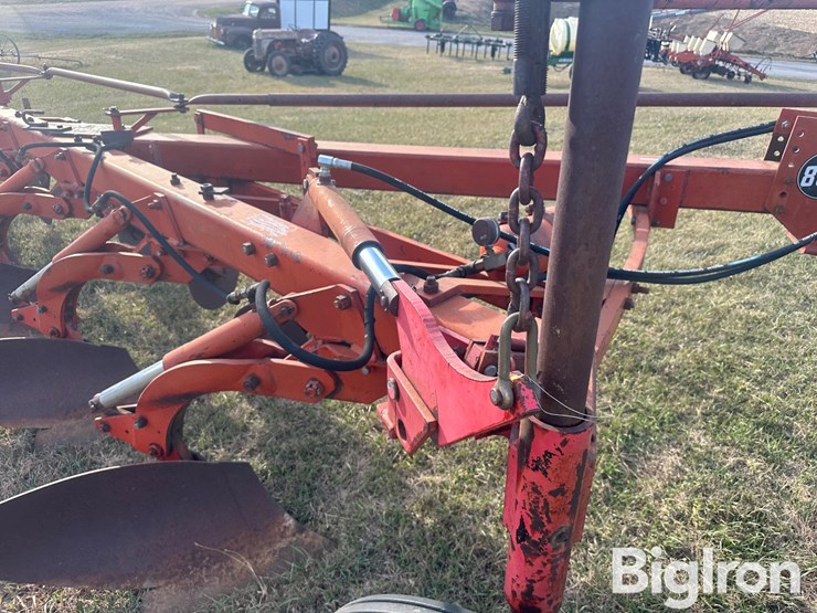 massey-ferguson-880-image-13