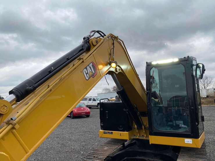 caterpillar-307.5-image-48