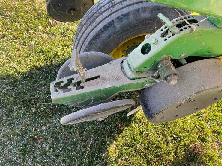 john-deere-1760-image-24