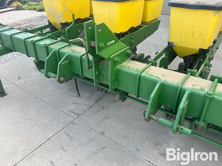 john-deere-7100-image-9