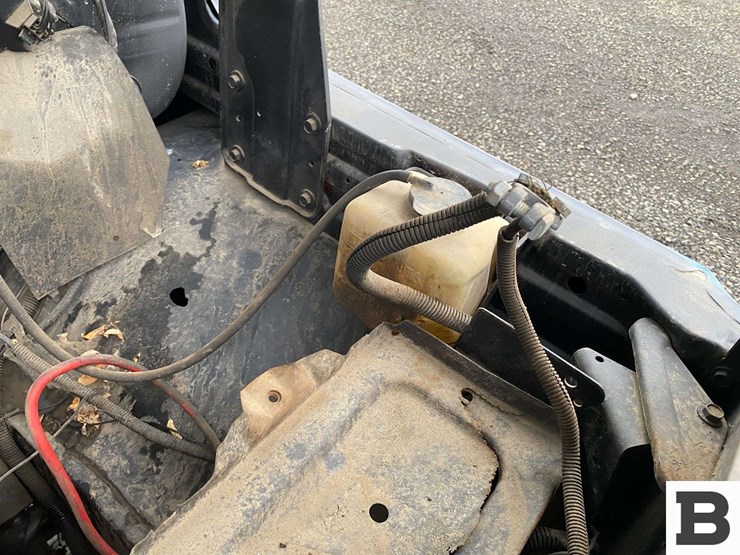 chevrolet-cheyenne-truck---caution-image-31