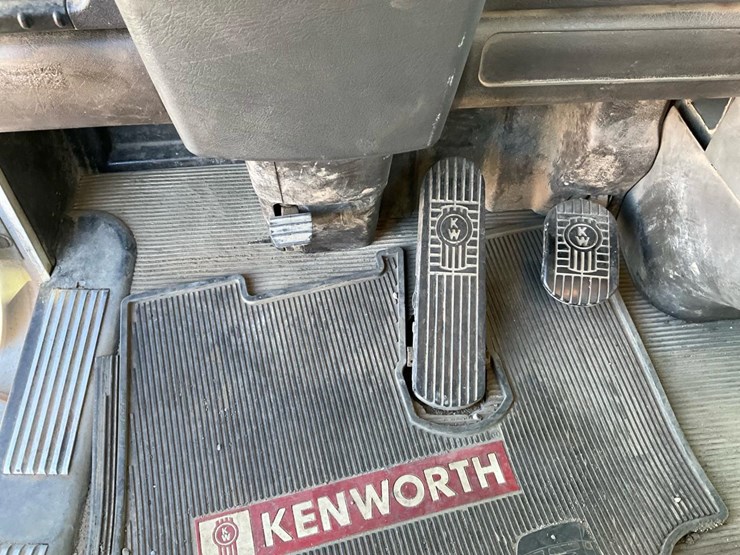kenworth-t800-image-105