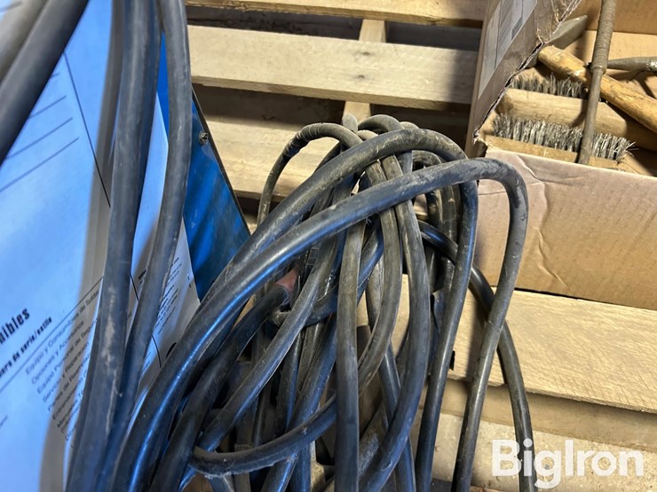 miller-thunderbolt-xl-stick-welder-image-11