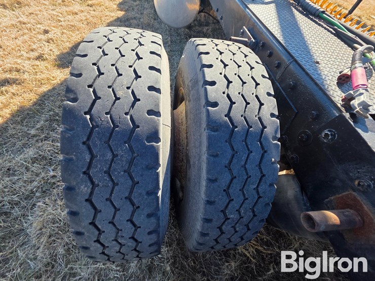 peterbilt-379-image-15