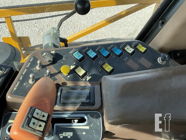 ag-chem-rogator-854-image-55