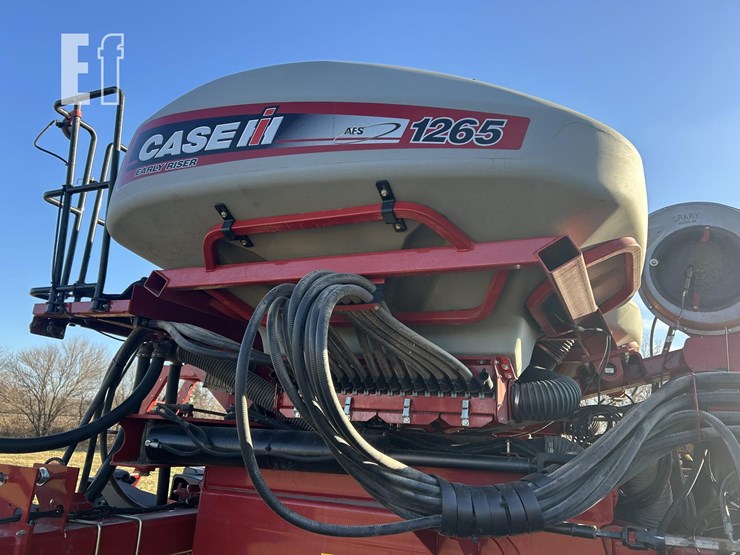 2013-case-ih-1265-image-43
