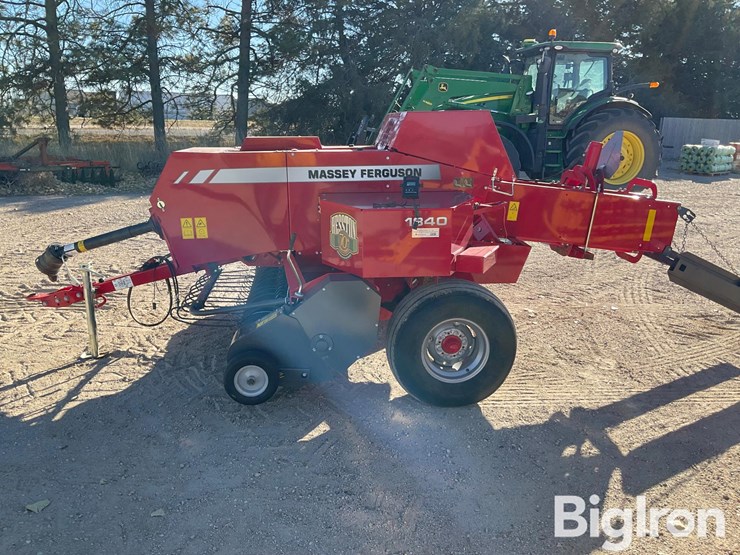 massey-ferguson-1840-image-4