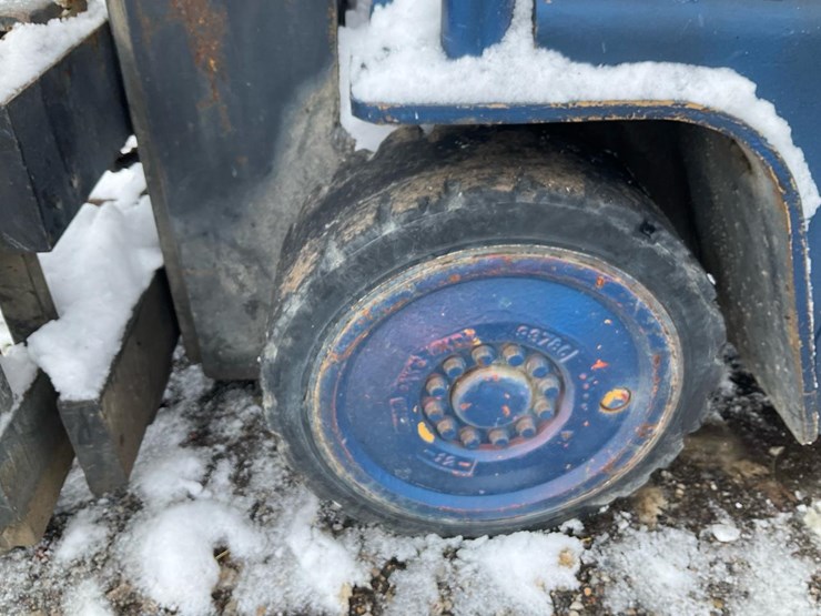 #1354-•-caterpillar-t80b-forklift-image-22