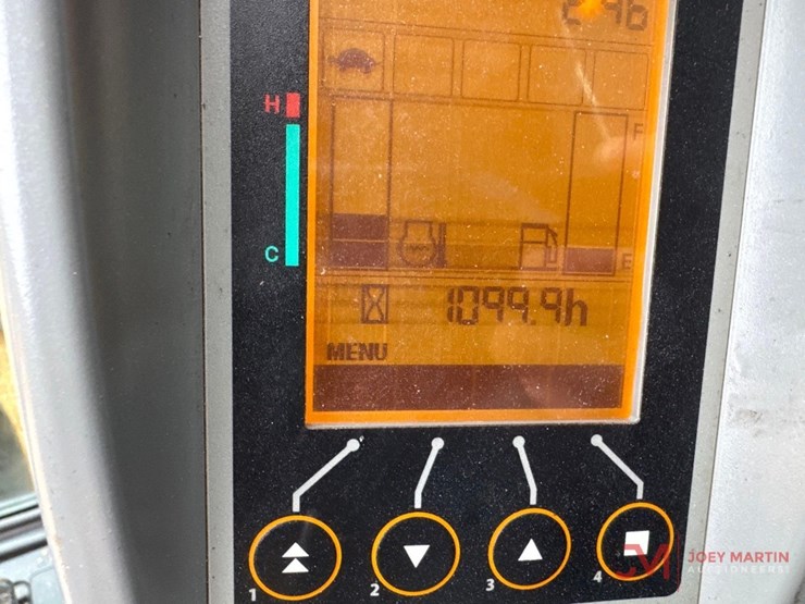 hitachi-zx55u-5a-image-27