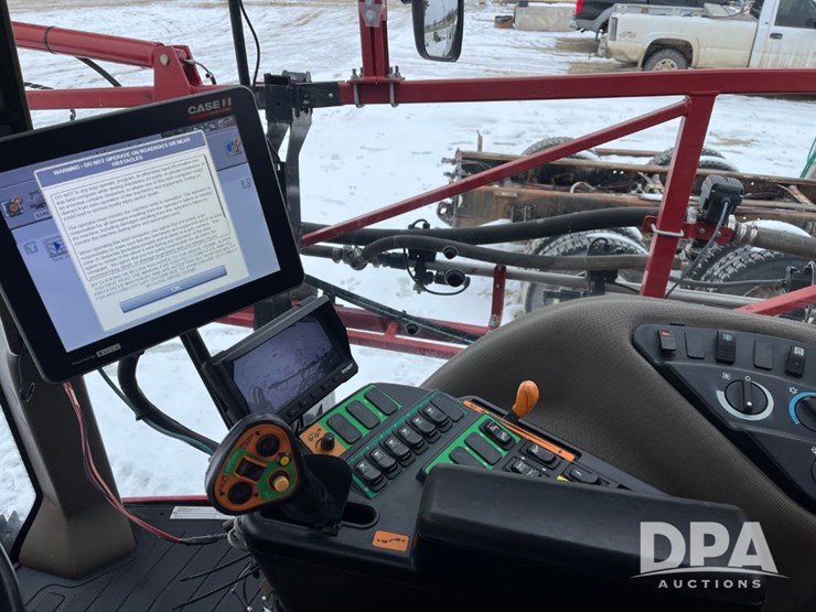 case-ih-patriot-3340-image-54