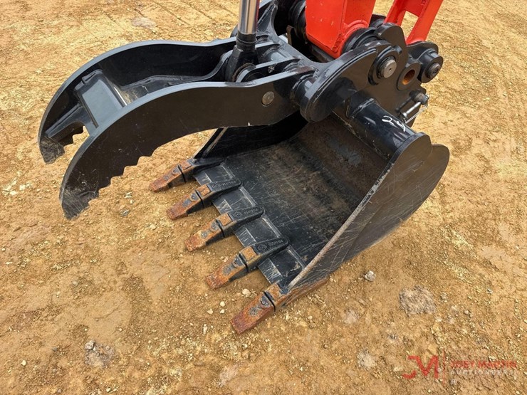 kubotakxo40-5-mini-excavator-image-9