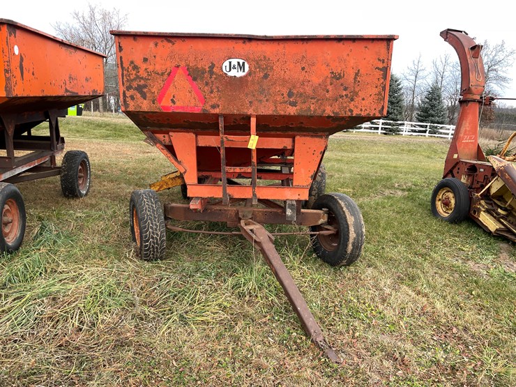 #205-•-j&m-gravity-box-on-running-gear-(boyceville,-wi)-image-2