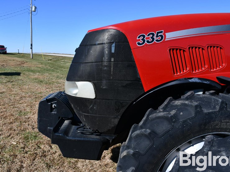case-ih-magnum-335-image-14