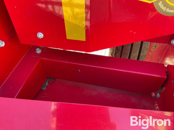 massey-ferguson-1840-image-13