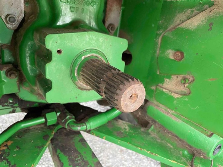 john-deere-8300-image-21