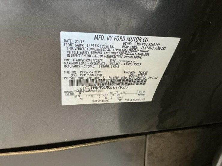 2015-ford-taurus-sdn-image-14