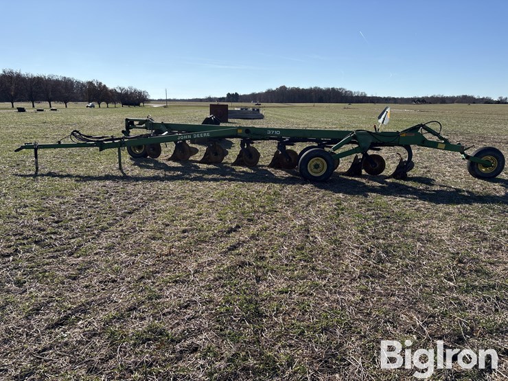 john-deere-3710-image-8