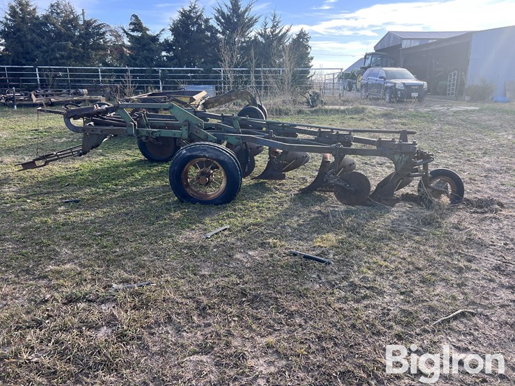 john-deere-5-image-8