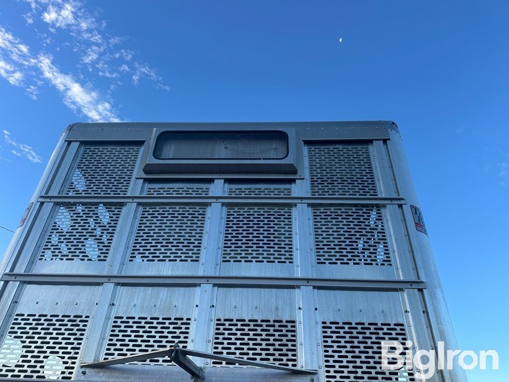 2019-eby-livestock-trailer-image-19