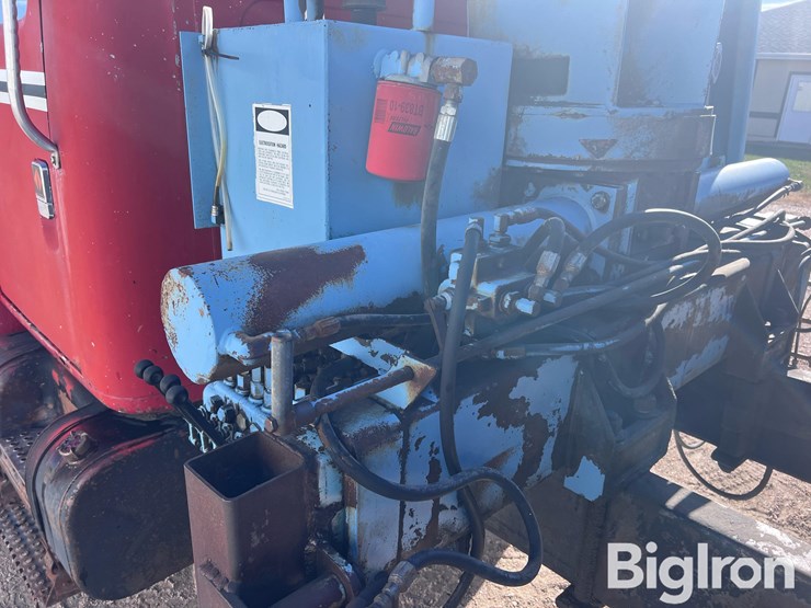 international-s1900-image-16