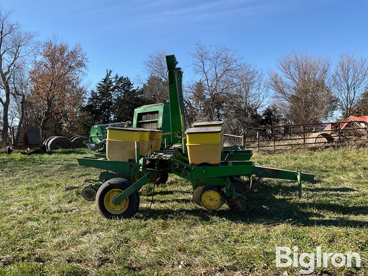 john-deere-7000-image-4