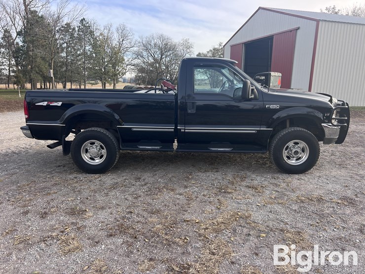 ford-f250-xlt-image-4