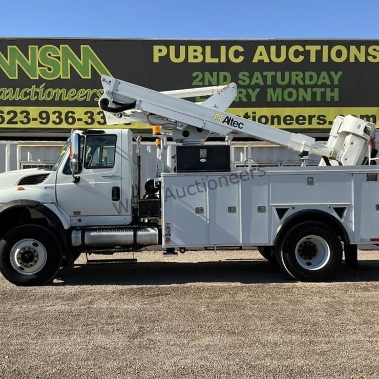 2013 INTERNATIONAL 7400