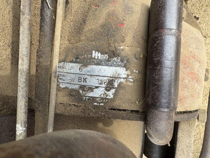 mccormick-w-6-tractor-image-4