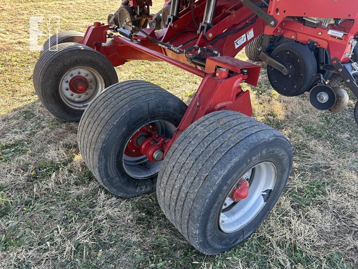 2013-case-ih-1265-image-16