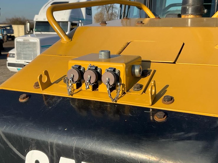 caterpillar-d3k2-lgp-image-18