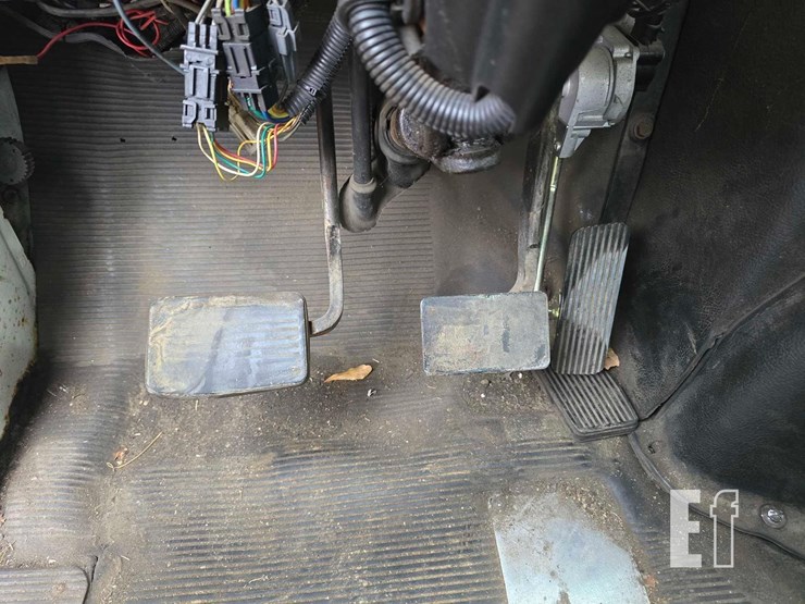 international-4700-image-26